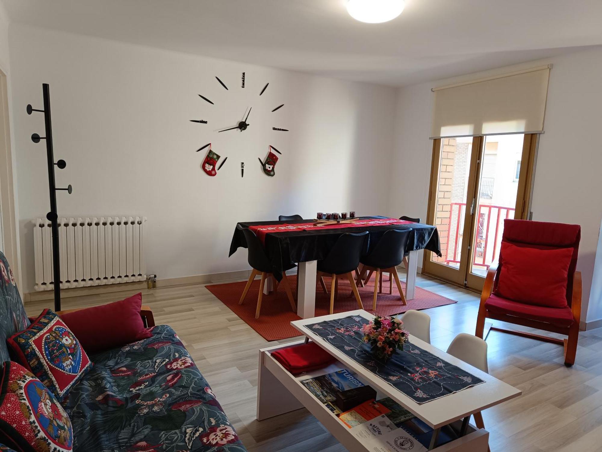 Apartamento Confort I La Seu d'Urgell Exterior foto